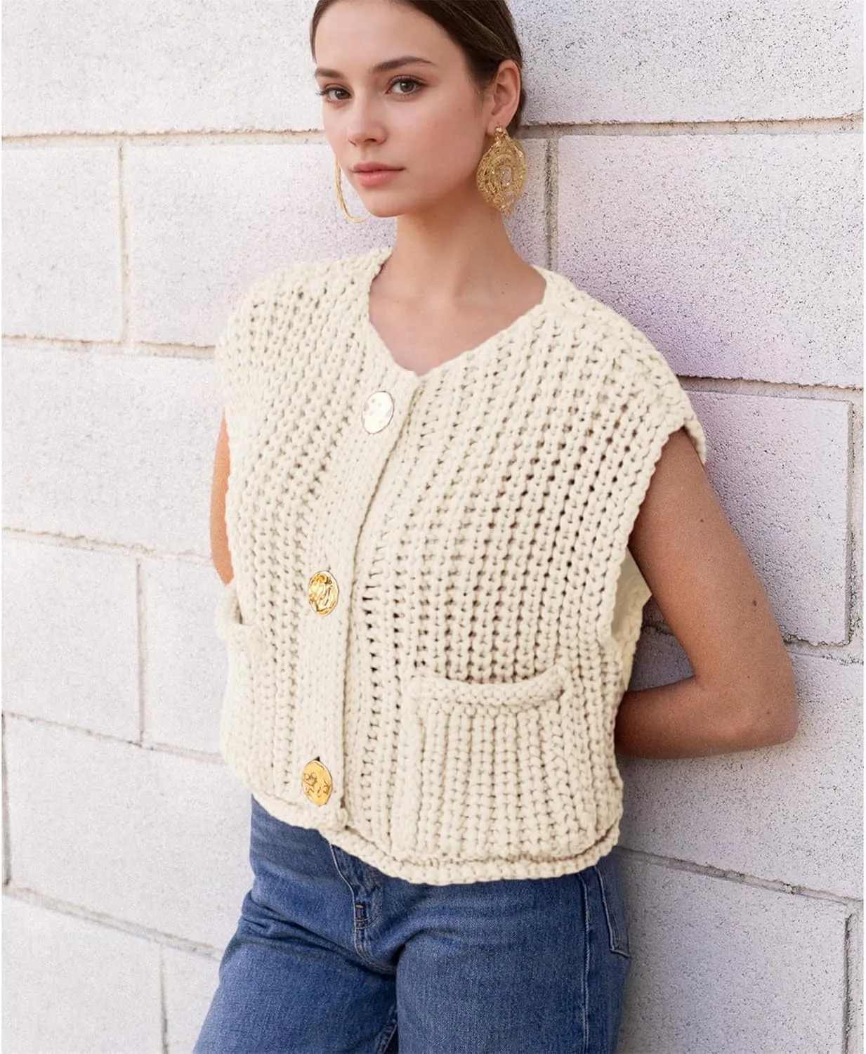 Ainangua Sleeveless Cropped Cardigan for Women Casual Chunky Knit Tank Tops Button Down Open Front Sweater Vest with Pockets