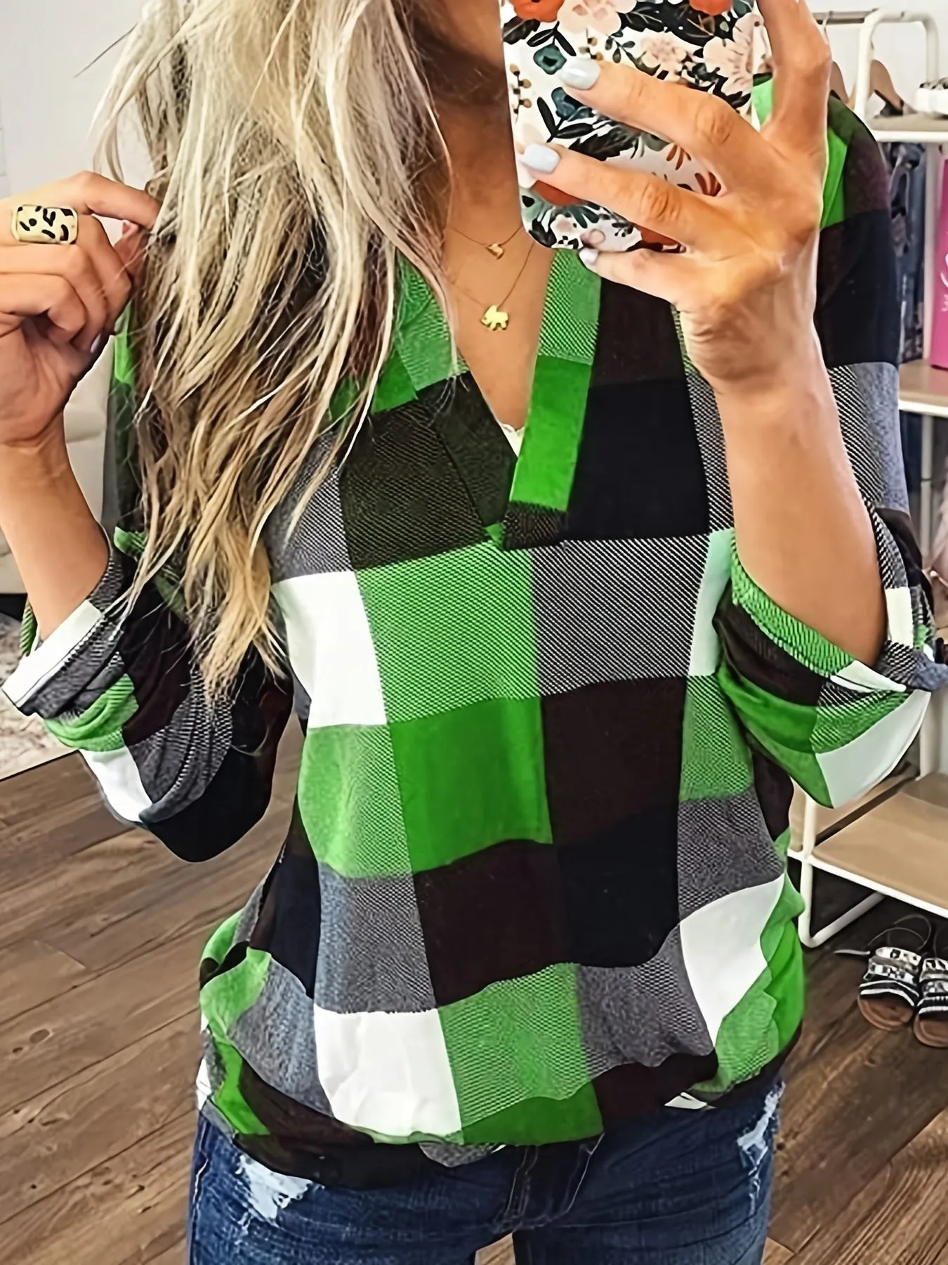 Stylish Plaid Vneck Perfect Everyday Long Sleeve Casual Shirt