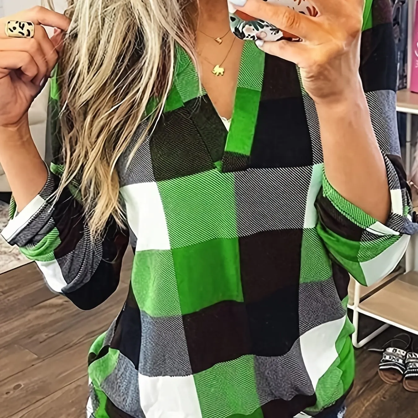Stylish Plaid Vneck Perfect Everyday Long Sleeve Casual Shirt