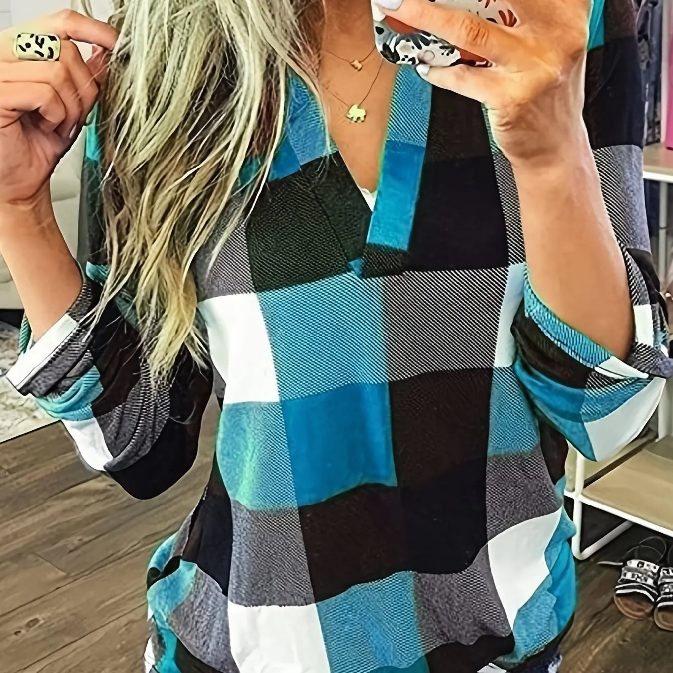 Stylish Plaid Vneck Perfect Everyday Long Sleeve Casual Shirt