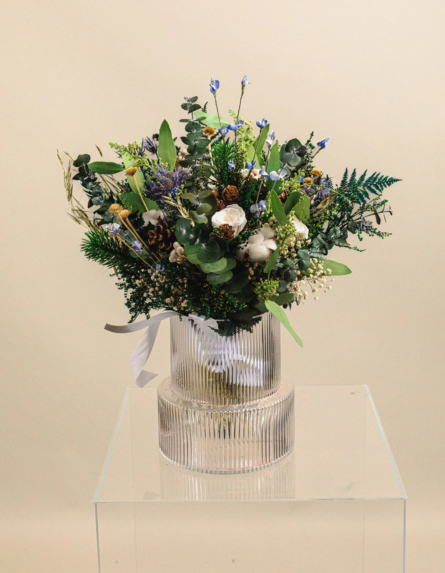 Winter Wonderland Bouquet Christmas Wedding Boho Bridal Bouquet / Greenery Bouquet with Pine Cones and Eternal Roses