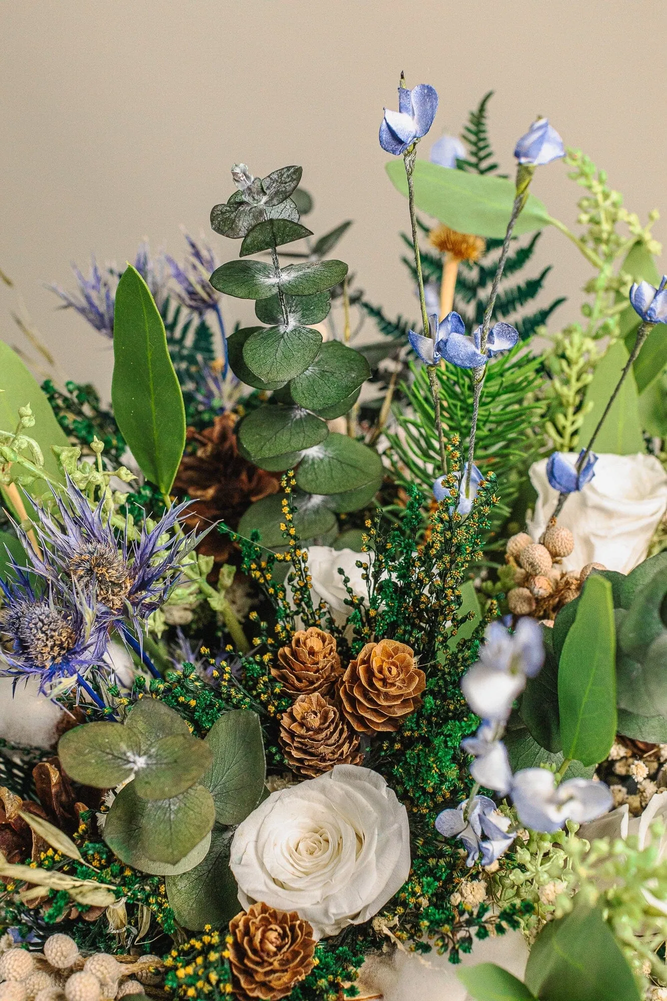 Winter Wonderland Bouquet Christmas Wedding Boho Bridal Bouquet / Greenery Bouquet with Pine Cones and Eternal Roses