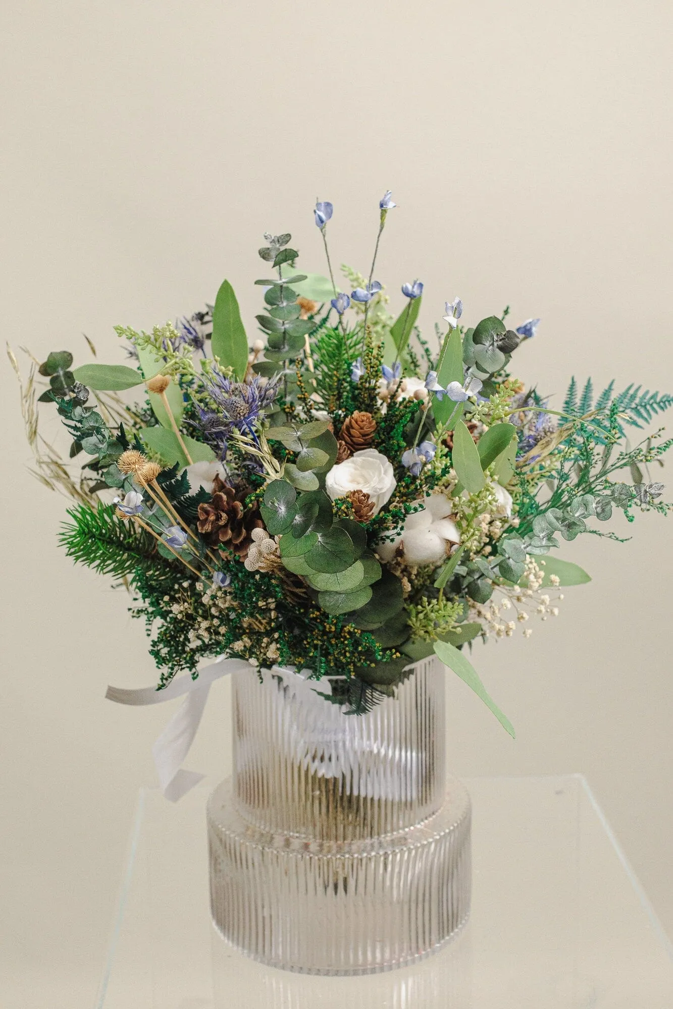 Winter Wonderland Bouquet Christmas Wedding Boho Bridal Bouquet / Greenery Bouquet with Pine Cones and Eternal Roses